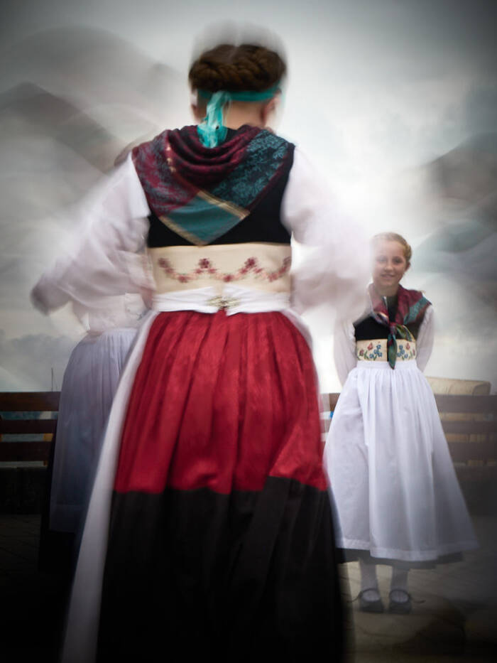 SOMMERTANZ – Serie